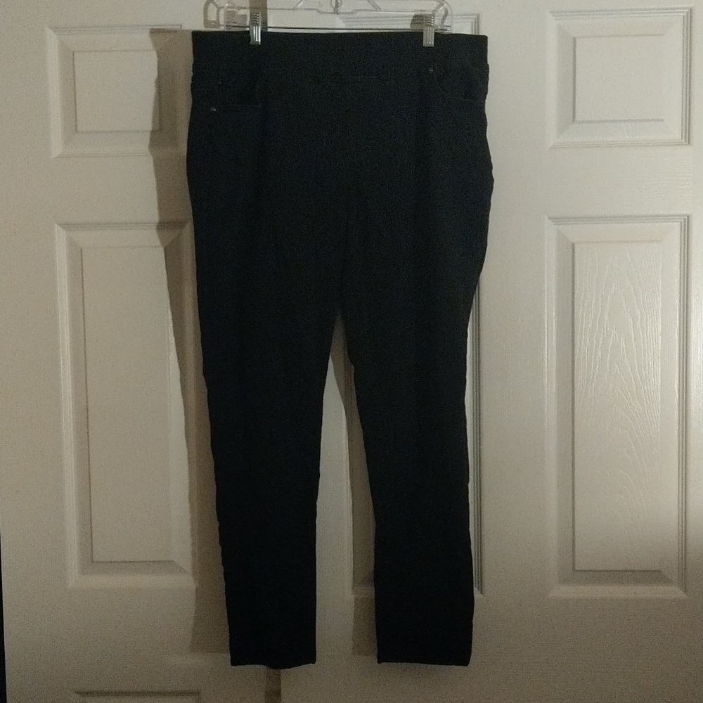 Black Pull-On Jeans
